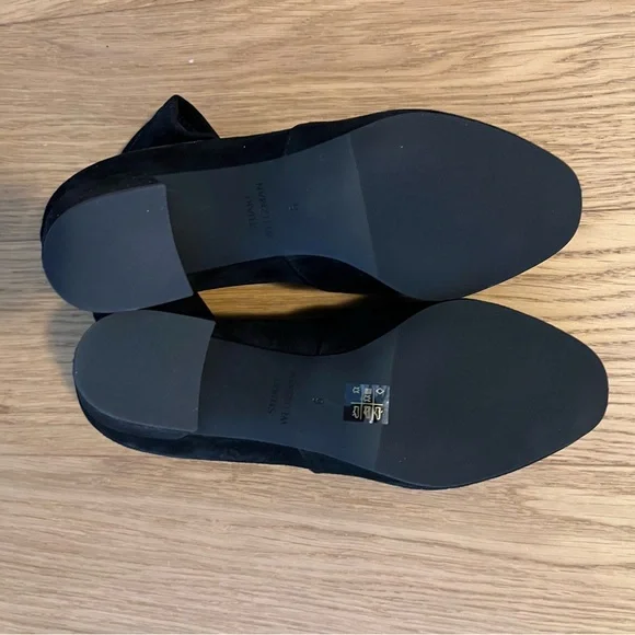 New with box Stuart Weitzman suede booties